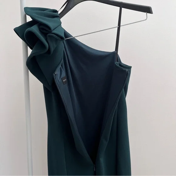 Betsy & Adam One Shoulder Dress in Dark Green - Picture 9 of 12